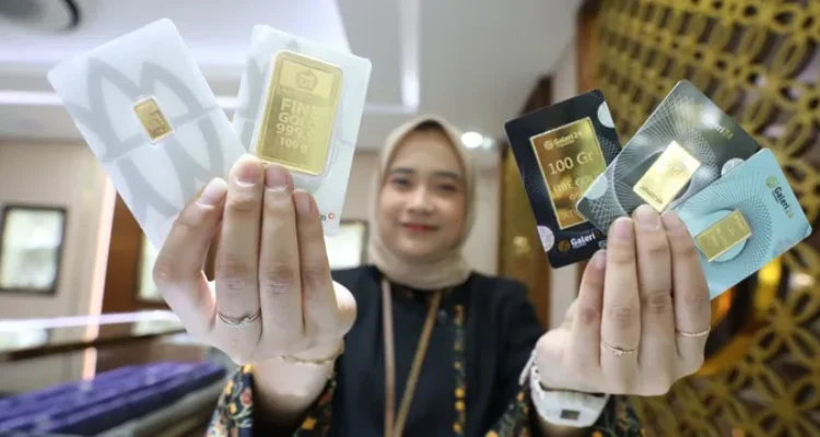 Emas Antam dan wanita cantik